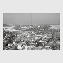 Carregar imagem no visualizador da galeria, Onde vais, por esse trilho, com o canto da toutinegra?